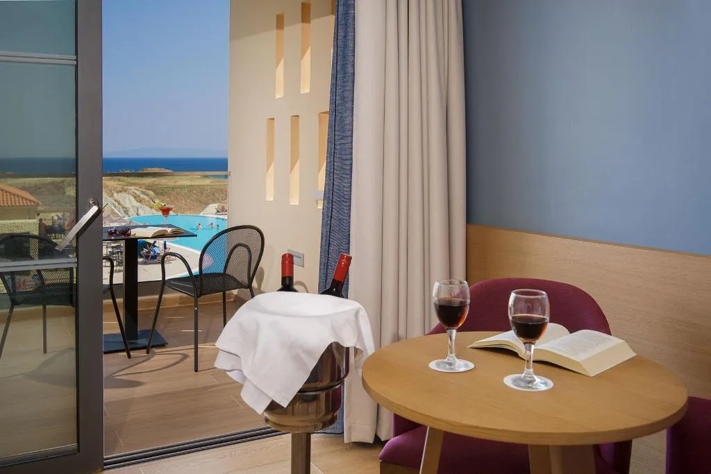 JUNIOR SUITE WITH BALCONY Room, Apollonion Asterias Resort & Spa, Kefallinia