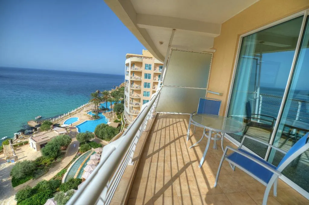 DOUBLE SEA VIEW Room, Radisson Blu Resort & Spa Golden Sands, Malta