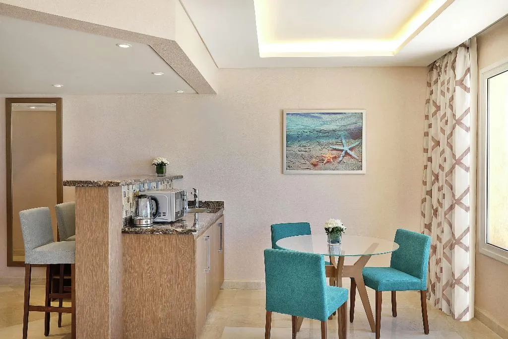 SUITE SEA VIEW Room, Hilton Hurghada Plaza, Red Sea Riviera