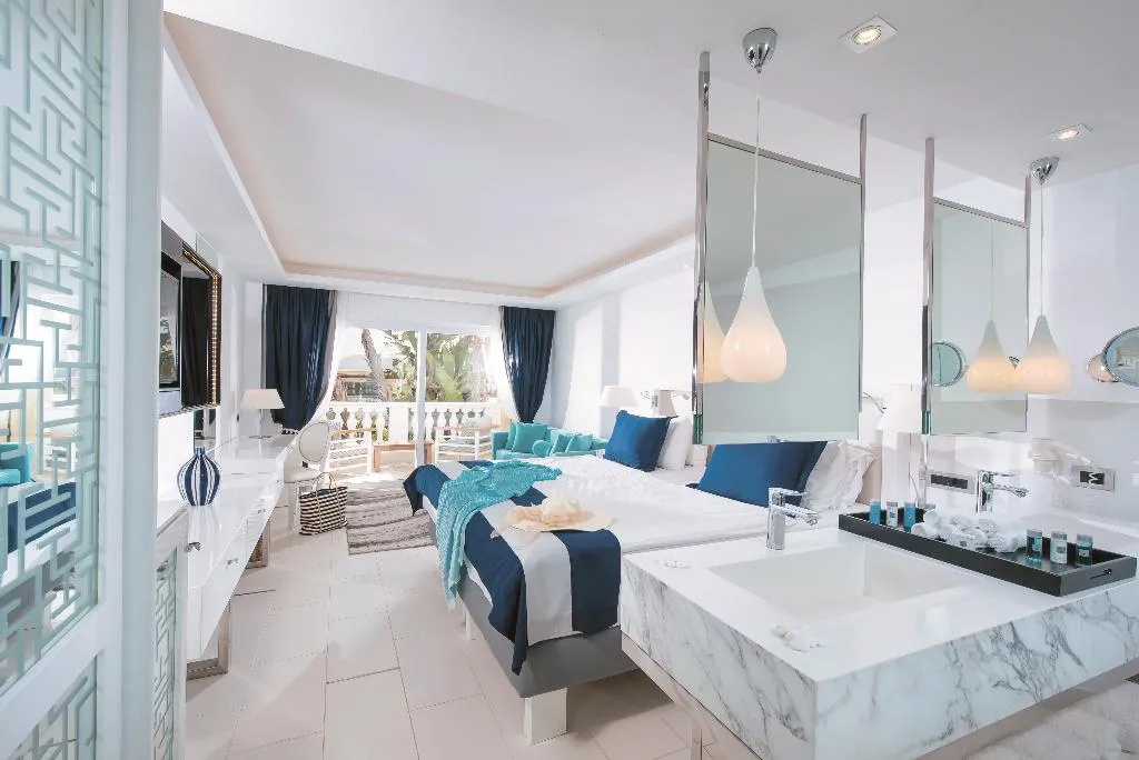 JUNIOR SUITE DELUXE Room, Minos Imperial Luxury Beach Resort Milatos, Crete