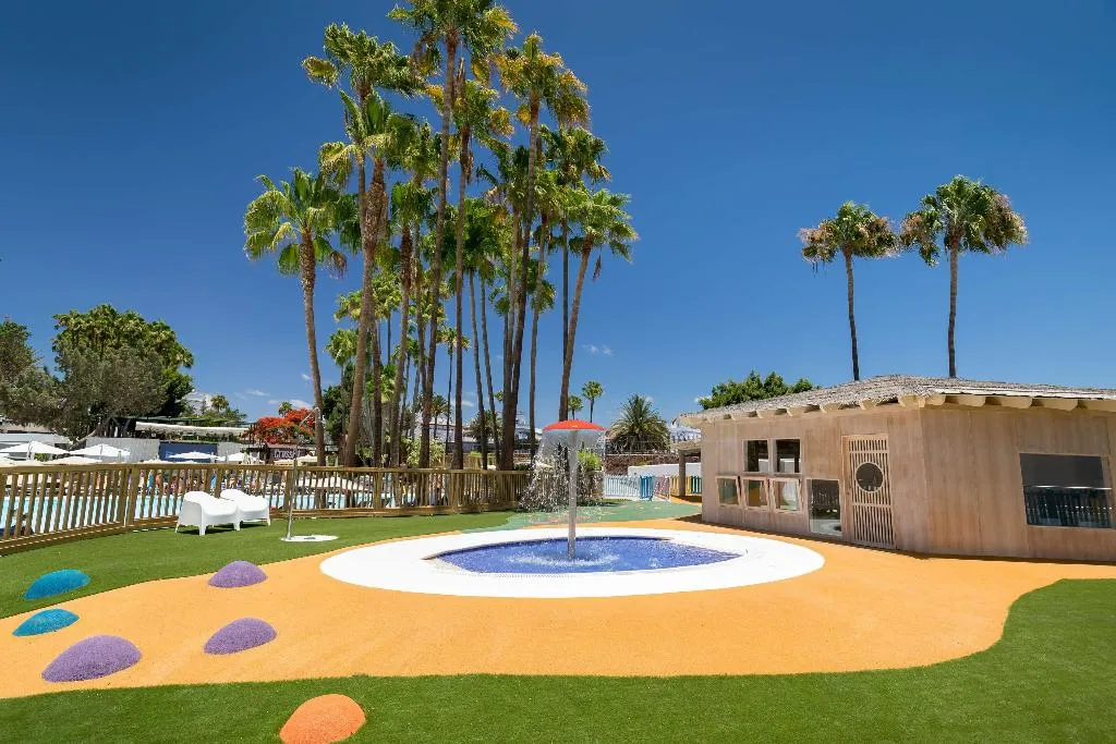 Sports and Entertainment, Barcelo Margaritas, Gran Canaria