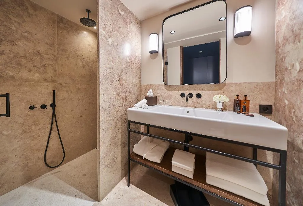 TWIN CLASSIC Room, PortoBay Flores, Porto