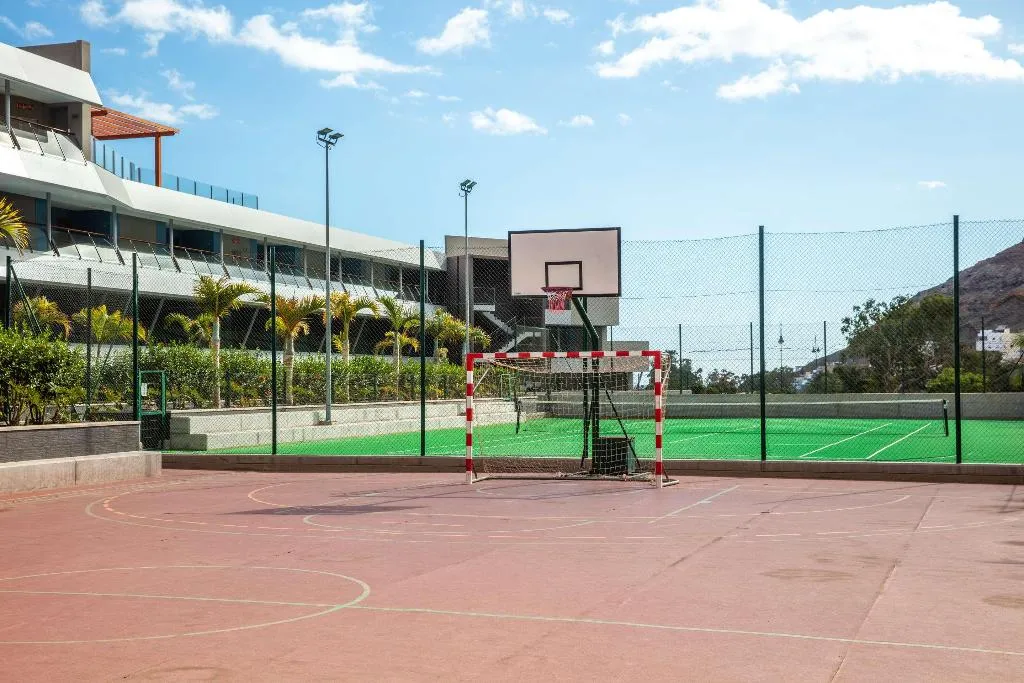 Sports and Entertainment, Radisson Blu Resort & Spa Gran Canaria Mogan, Gran Canaria