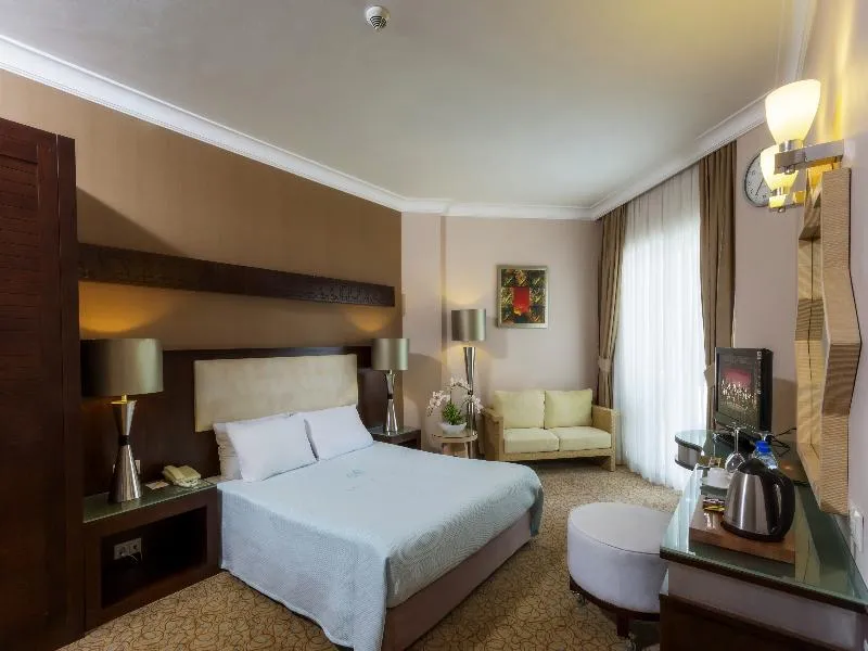 FAMILY ROOM LAND VIEW Room, Mukarnas Spa Resort Hotel, Antalya