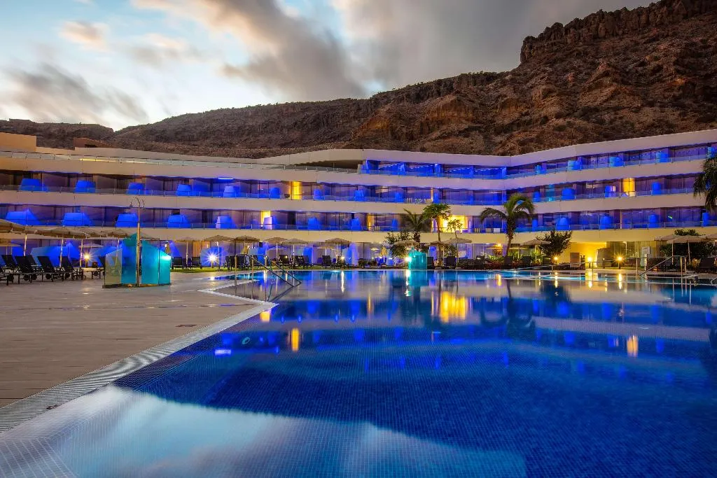 Pool, Radisson Blu Resort & Spa Gran Canaria Mogan, Gran Canaria