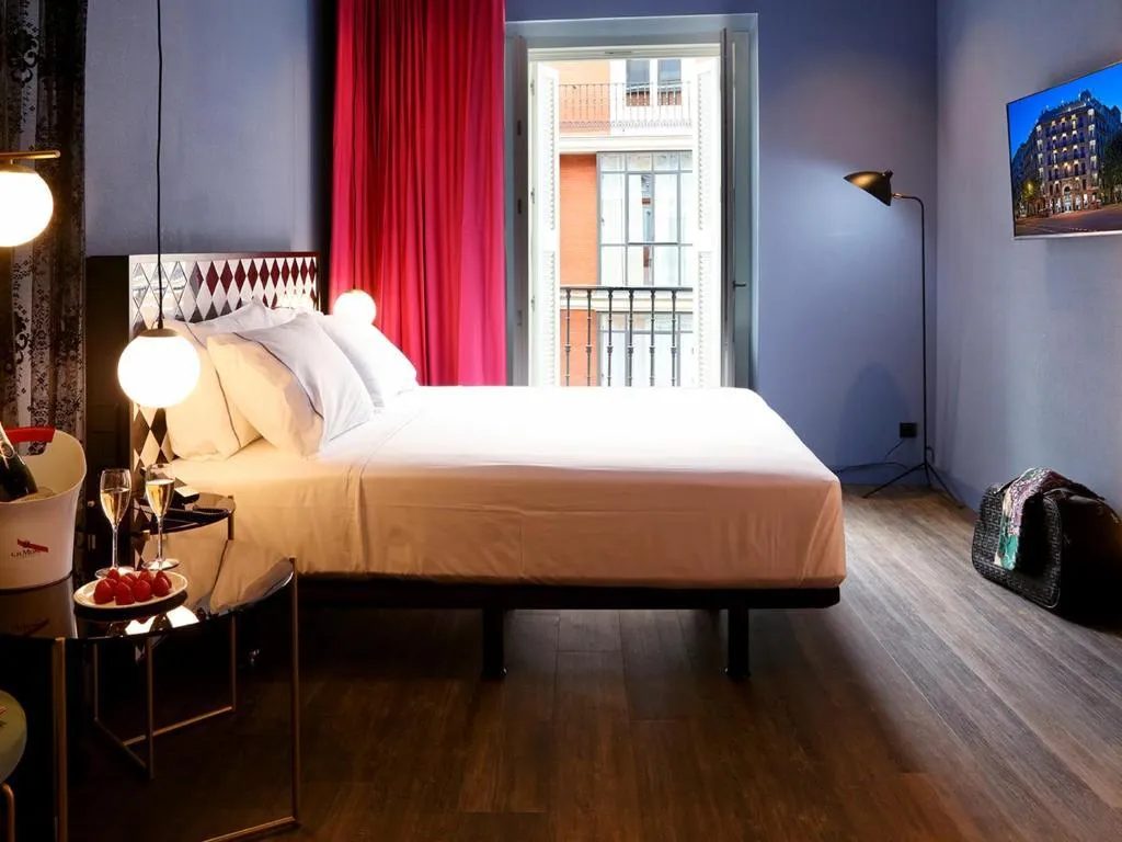 Double or Twin STANDARD Room, Axel Hotel Madrid - Adults Only, Madrid