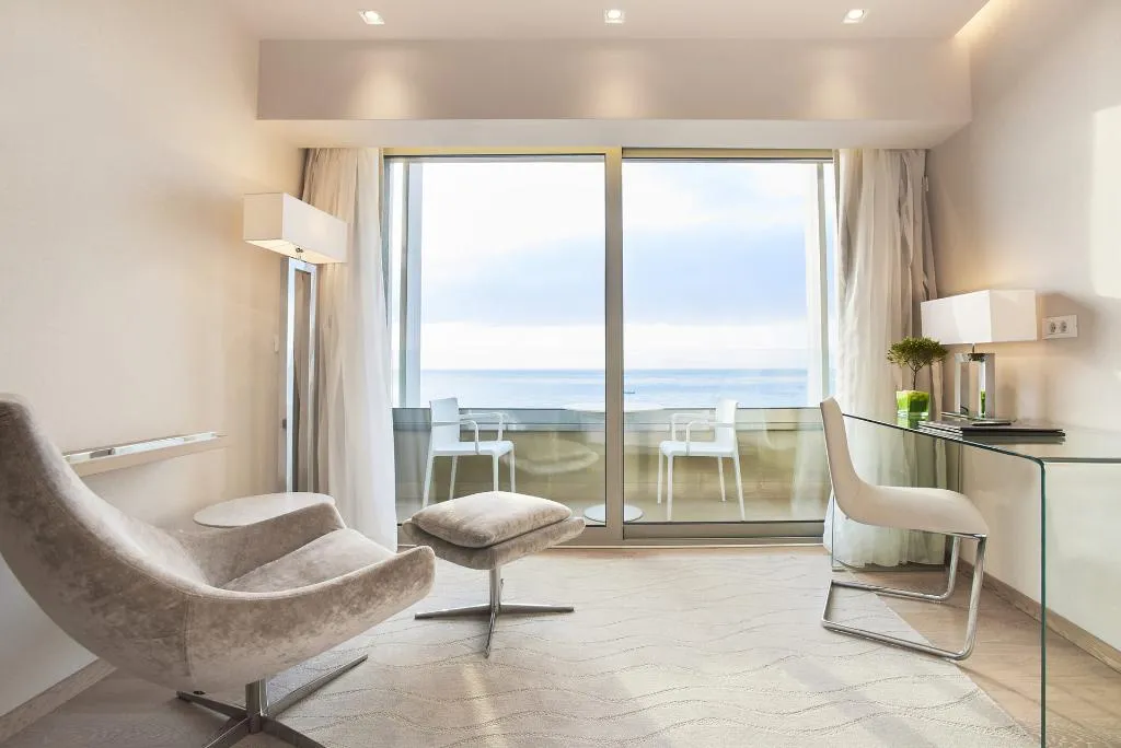 Double or Twin SEA VIEW Room, Rodos Palace, Rhodes