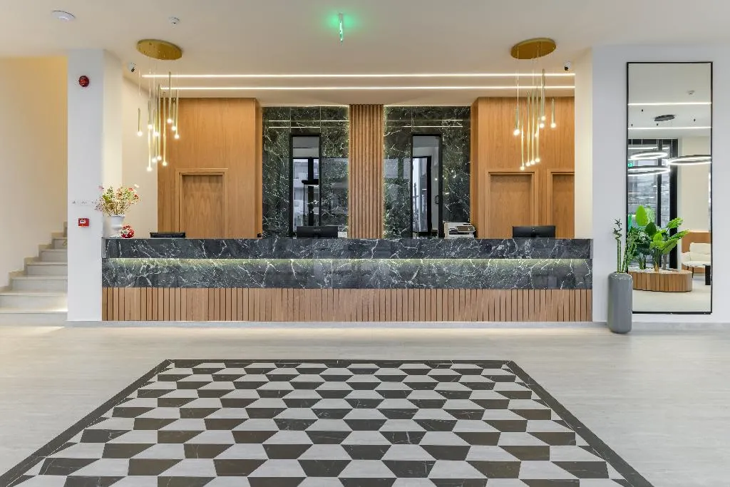 Lobby, Hotel Canadian, Zante