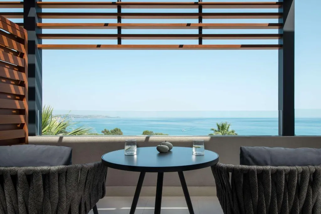 FAMILY ROOM WITH PRIVATE POOL Room, Mitsis Rodos Village, Rhodes