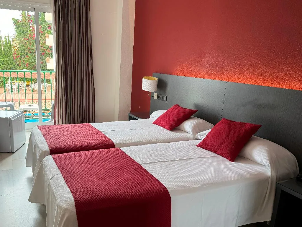 DOUBLE SINGLE USE SUPERIOR Room, Hotel Nerja Club & Spa, Costa Del Sol