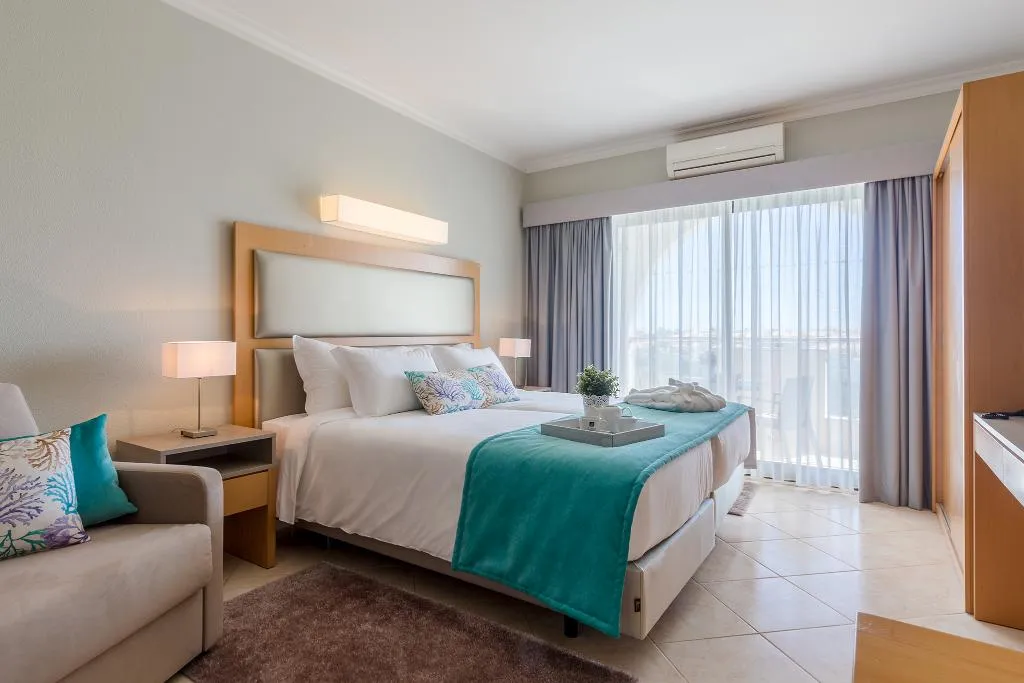STUDIO POOL VIEW Room, The Navigator - Solaqua, Algarve