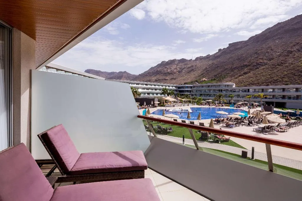 Room SUPERIOR WITH BALCONY Room, Radisson Blu Resort & Spa Gran Canaria Mogan, Gran Canaria