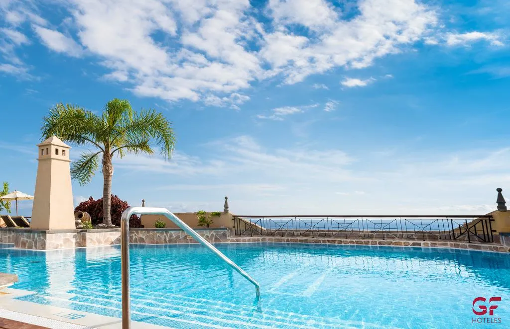 Pool, GF Gran Costa Adeje, Tenerife