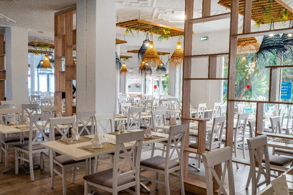 Restaurant, Golden Tulip President Hammamet, Tunisia
