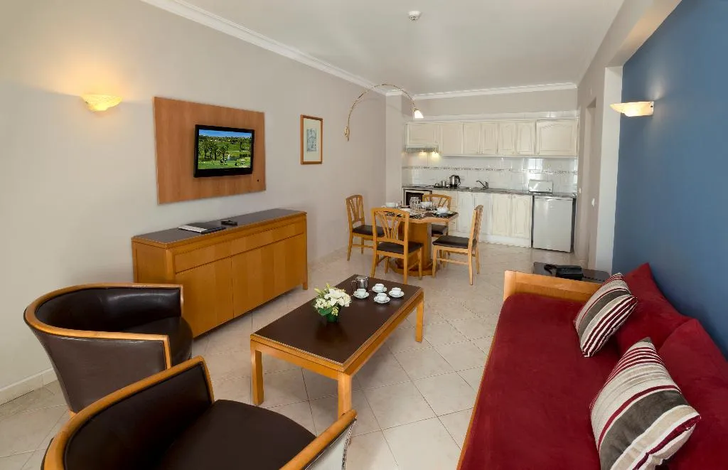 APARTMENT ONE BEDROOM Room, Paladim & Alagoamar, Algarve