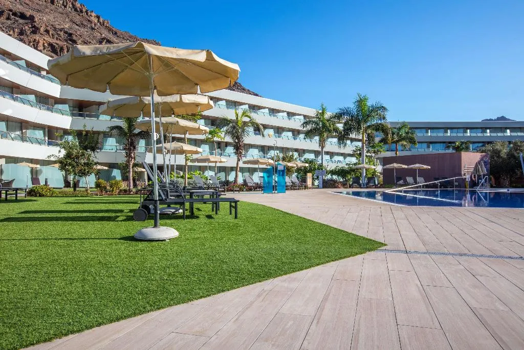 Pool, Radisson Blu Resort & Spa Gran Canaria Mogan, Gran Canaria