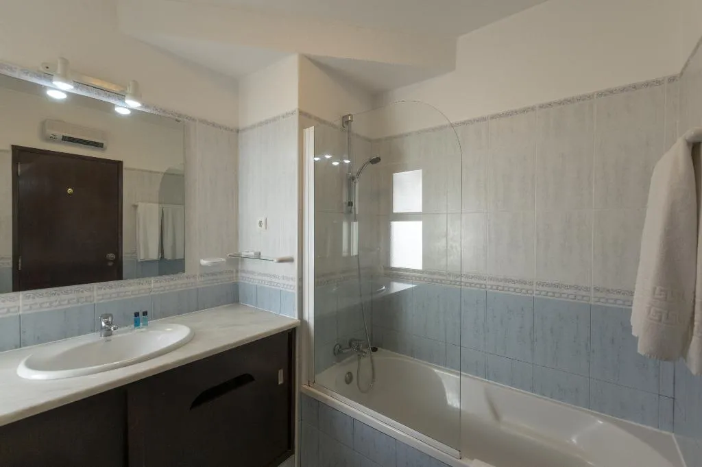 VILLA TWO BEDROOMS Room, Rocha Brava Village Resort, Algarve