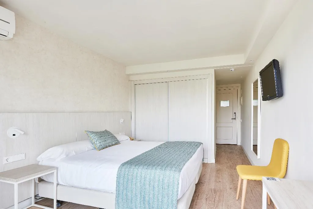DOUBLE WITH BALCONY Room, Palmasol Hotel, Costa Del Sol