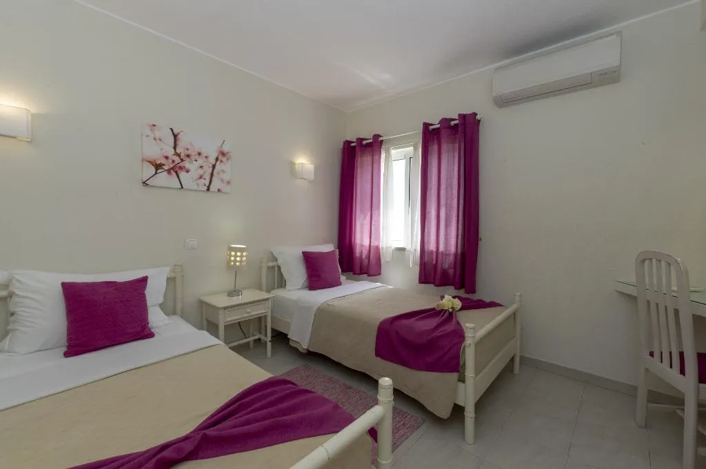 APARTMENT THREE BEDROOMS Room, Rocha Brava Village Resort, Algarve