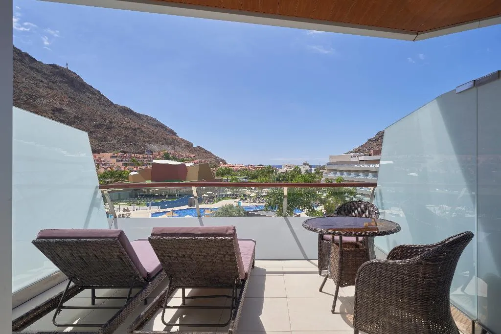 FAMILY ROOM WITH BALCONY Room, Radisson Blu Resort & Spa Gran Canaria Mogan, Gran Canaria