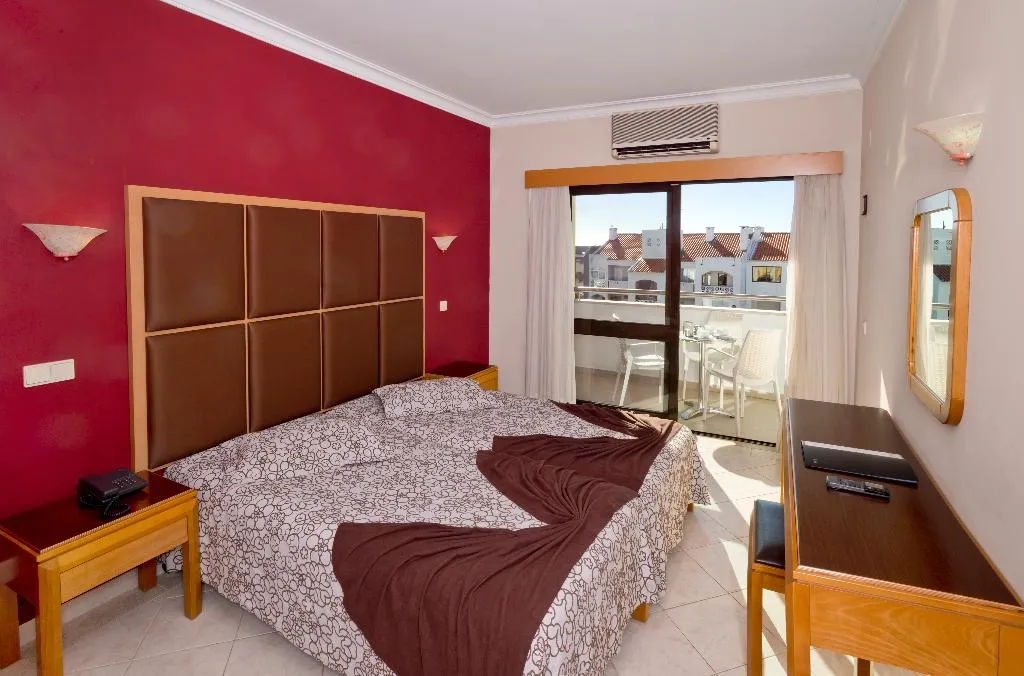 APARTMENT ONE BEDROOM Room, Paladim & Alagoamar, Algarve