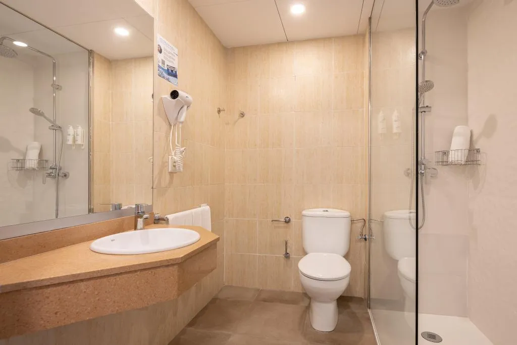 TRIPLE STANDARD Room, htop Amatista, Costa Brava