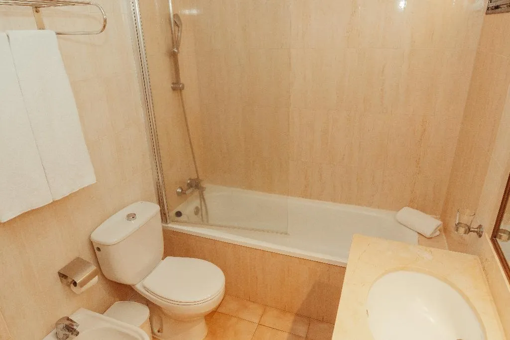 FAMILY ROOM WITH TERRACE Room, LIVVO Lago Taurito & Waterpark, Gran Canaria