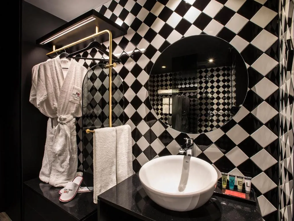 Double or Twin PREMIUM SUPERIOR Room, Axel Hotel Madrid - Adults Only, Madrid