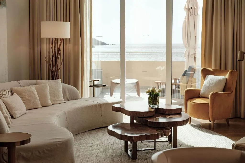 SUITE SEA VIEW ONE BEDROOM Room, Radisson Blu Resort & Spa Golden Sands, Malta