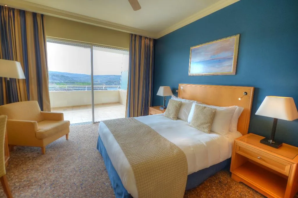 SUITE SEA VIEW Room, Radisson Blu Resort & Spa Golden Sands, Malta