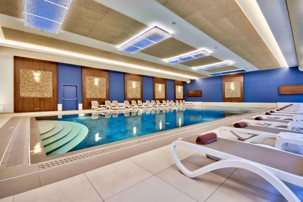 Pool, DoubleTree by Hilton Malta, Malta