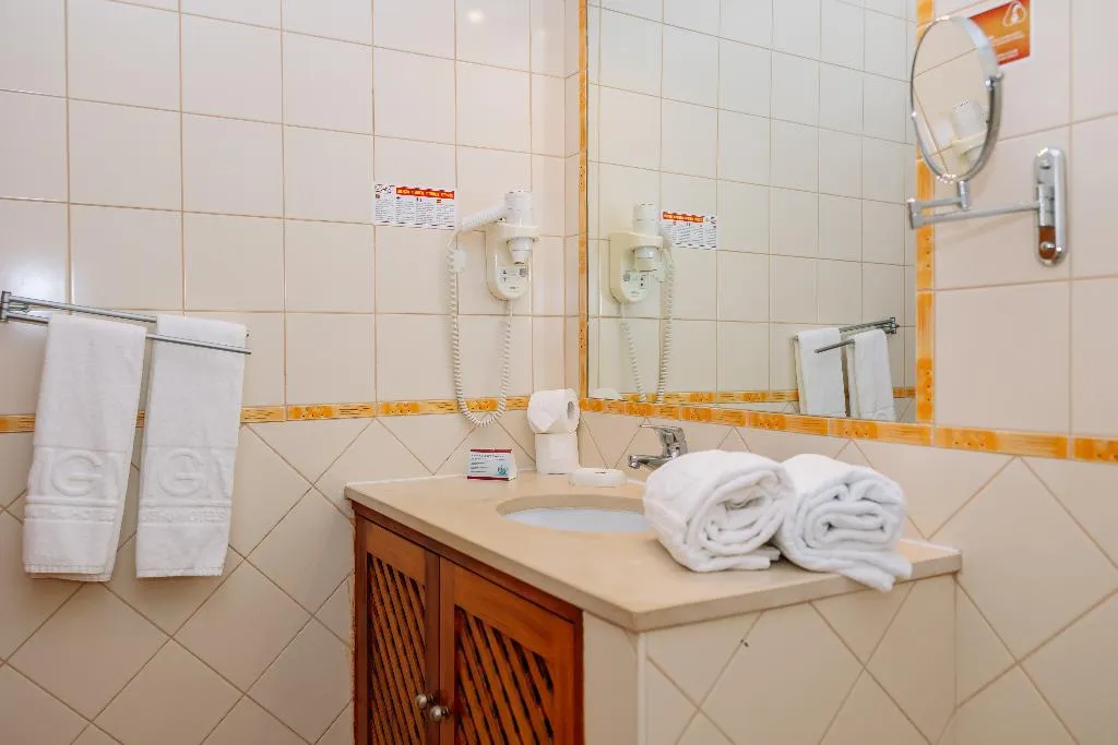 STUDIO SUPERIOR Room, Grand Muthu Oura View Beach Club, Algarve