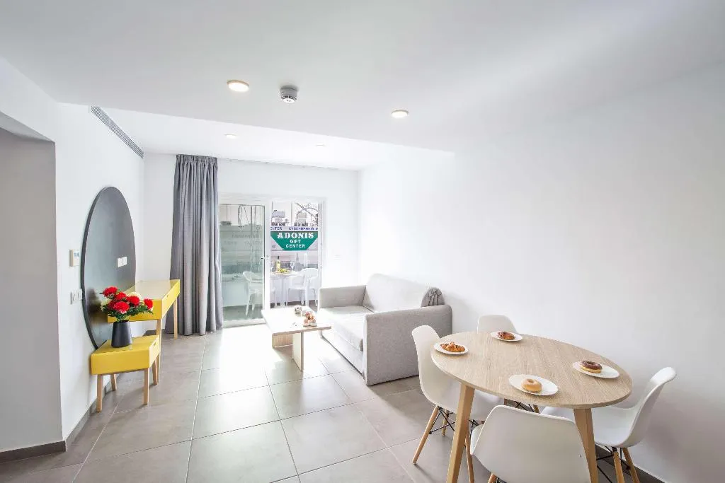 APARTMENT LUXURY Room, Anthea Hotel Apartments, Cyprus
