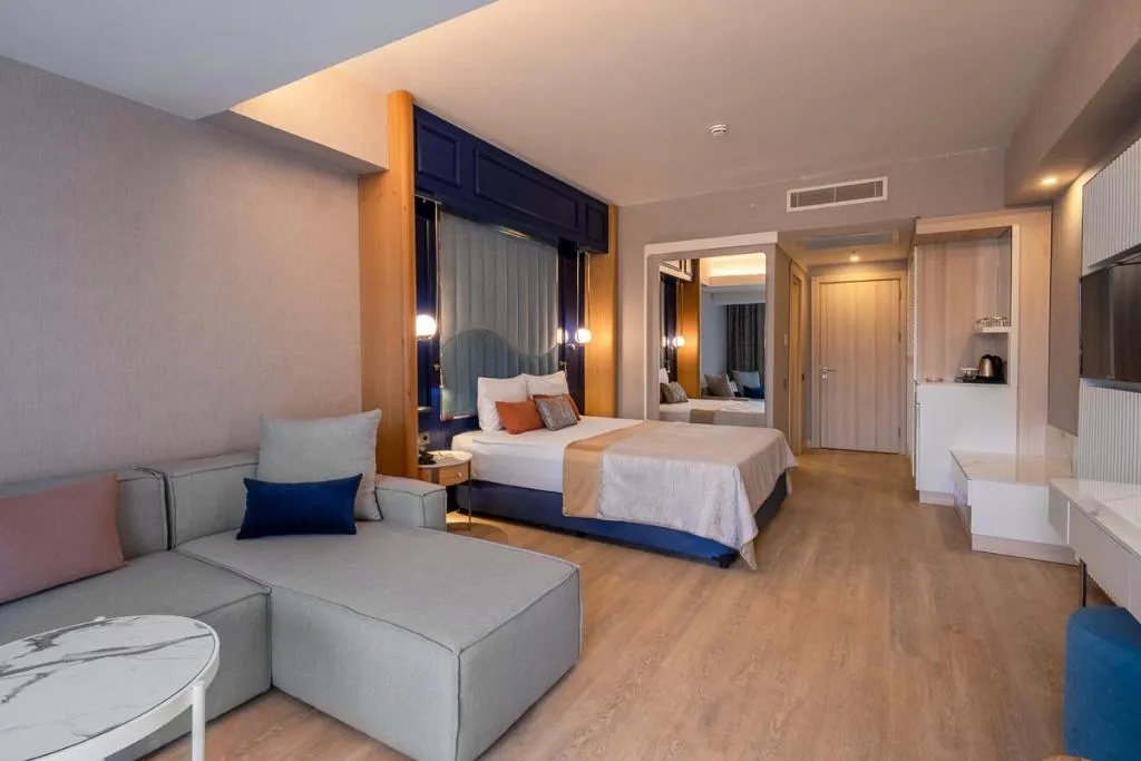 FAMILY ROOM SEA VIEW WITH PRIVATE POOL Room, Lago Hotel, Antalya
