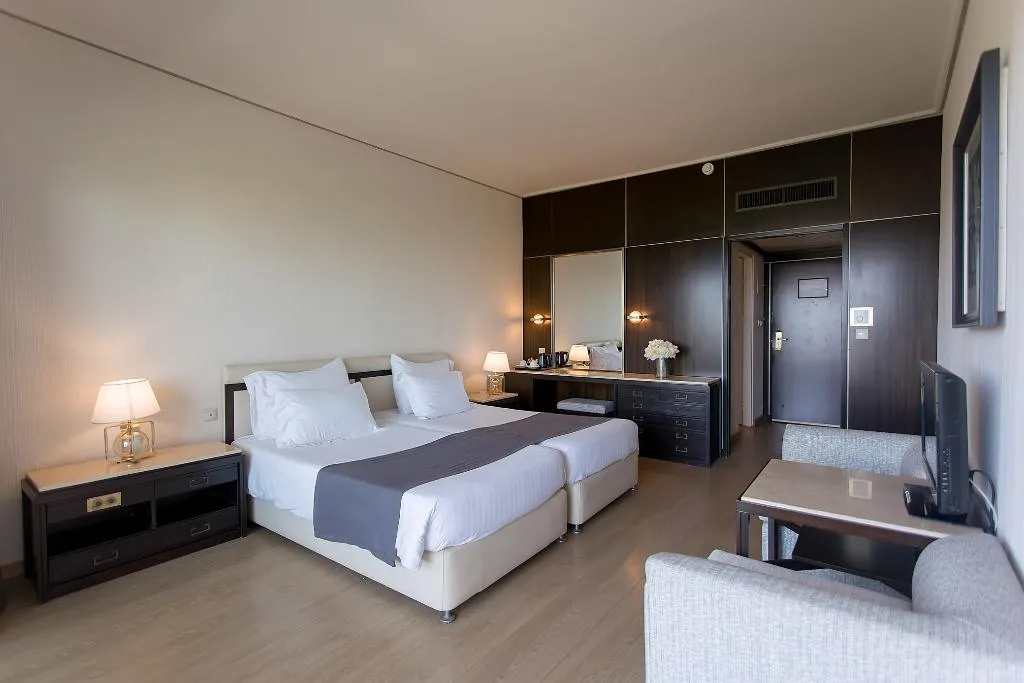 TWIN SUPERIOR LAKE VIEW Room, Corfu Holiday Palace Hotel, Corfu