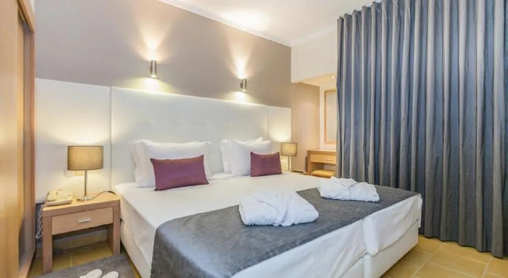 STUDIO POOL VIEW Room, Albufeira Sol Hotel & Spa, Algarve