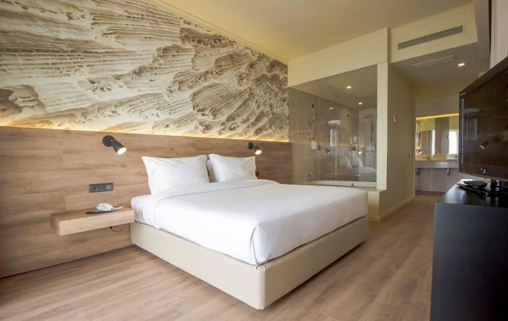 SUITE SUPERIOR SEA VIEW Room, Calheta Beach  All Inclusive, Madeira