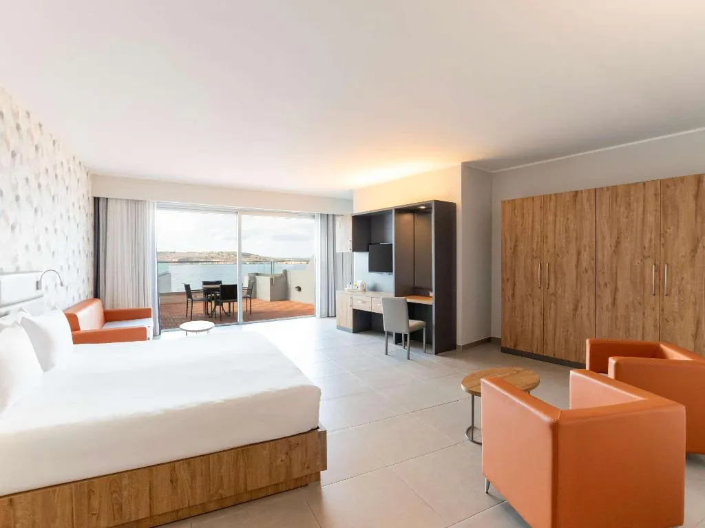 Room, DoubleTree by Hilton Malta, Malta