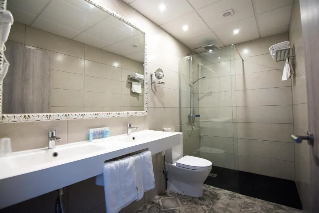 DOUBLE WITH BALCONY Room, Hotel Sorra Daurada Splash, Costa Brava