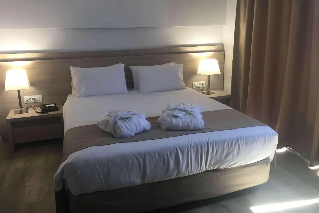 SUITE QUEEN BED NON SMOKING Room, Akti Imperial Deluxe Resort & Spa Dolce by Wyndham, Rhodes
