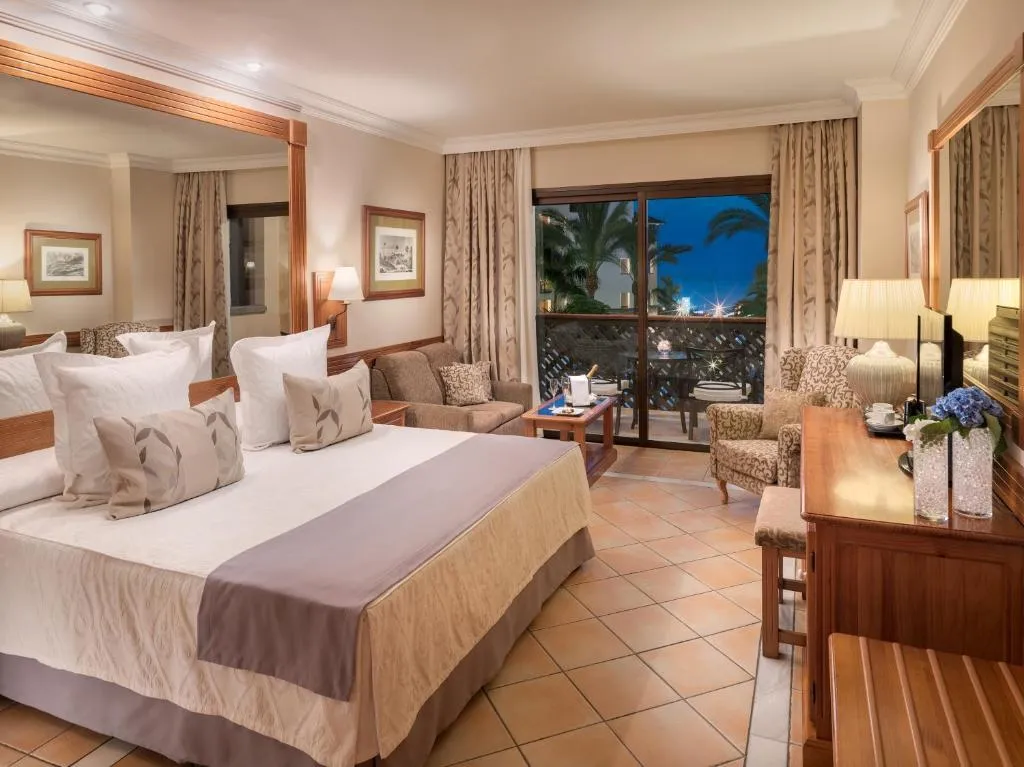 SUITE STANDARD Room, GF Gran Costa Adeje, Tenerife