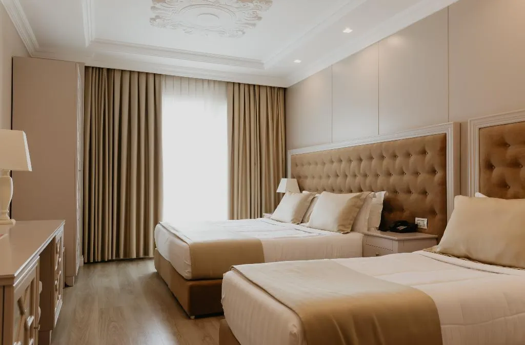 TRIPLE STANDARD Room, Flower Garden Hotel, Durres