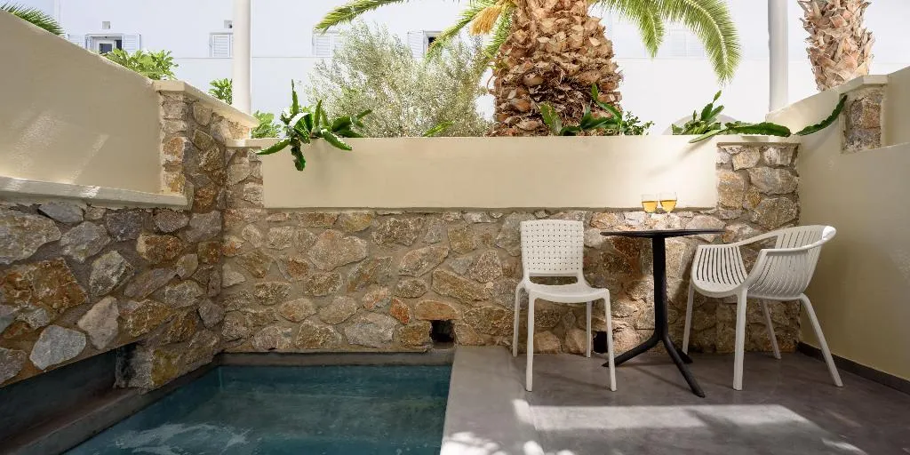 JUNIOR SUITE WITH JACUZZI Room, Afroditi Venus Beach Resort, Santorini
