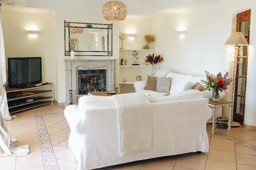 TOWNHOME FOUR BEDROOMS WITH PRIVATE POOL Room, Rocha Brava Village Resort, Algarve