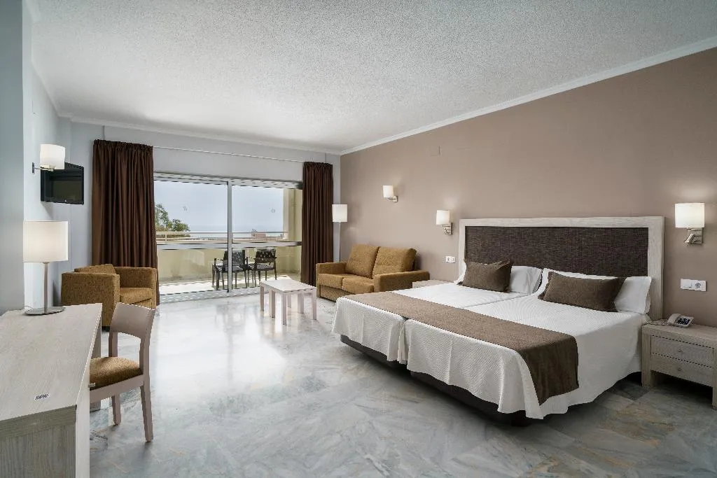 JUNIOR SUITE STANDARD Room, AluaSun Costa Park, Costa Del Sol
