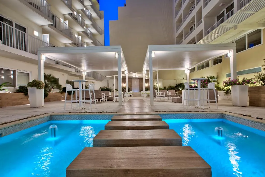 Terrace, Hotel Santana Malta, Malta