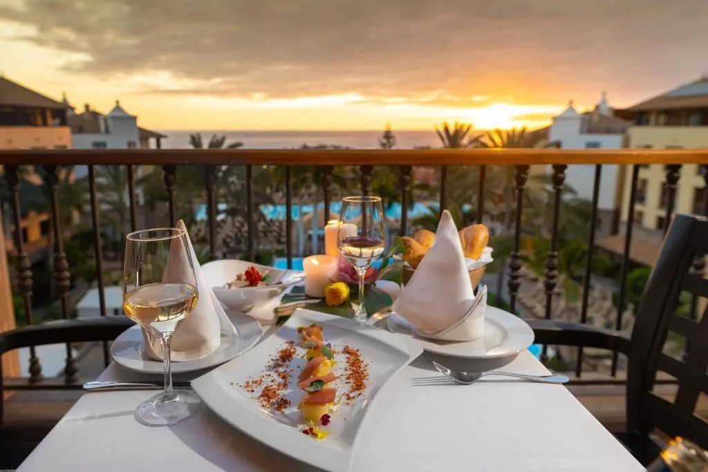 DOUBLE STANDARD Room, GF Gran Costa Adeje, Tenerife