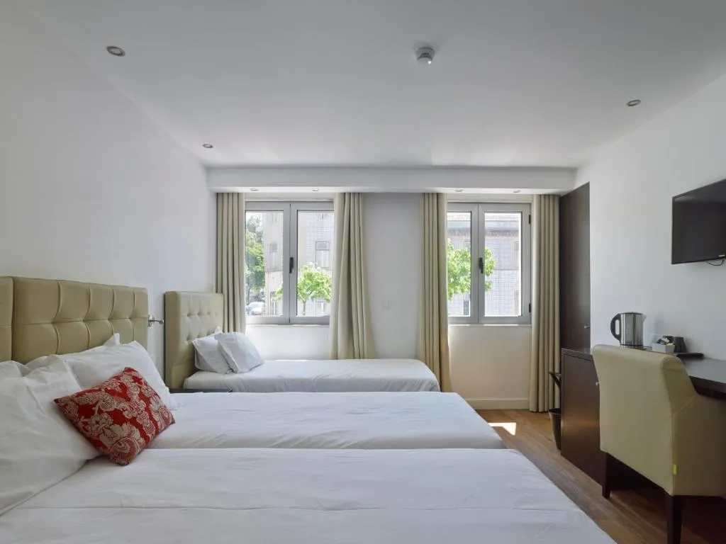 TRIPLE STANDARD Room, Lisbon City Apartments & Suites by City Hotels, Lisbon