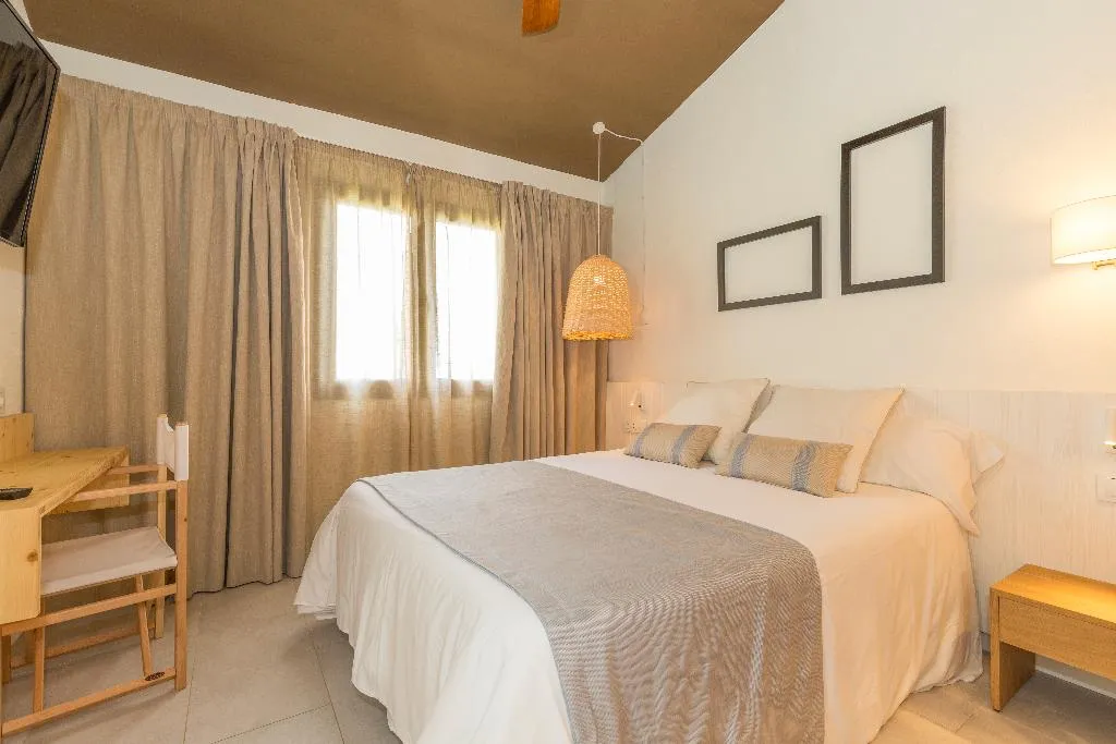 APARTMENT CAPACITY 6 Room, MarSenses Paradise Club Hotel, Menorca