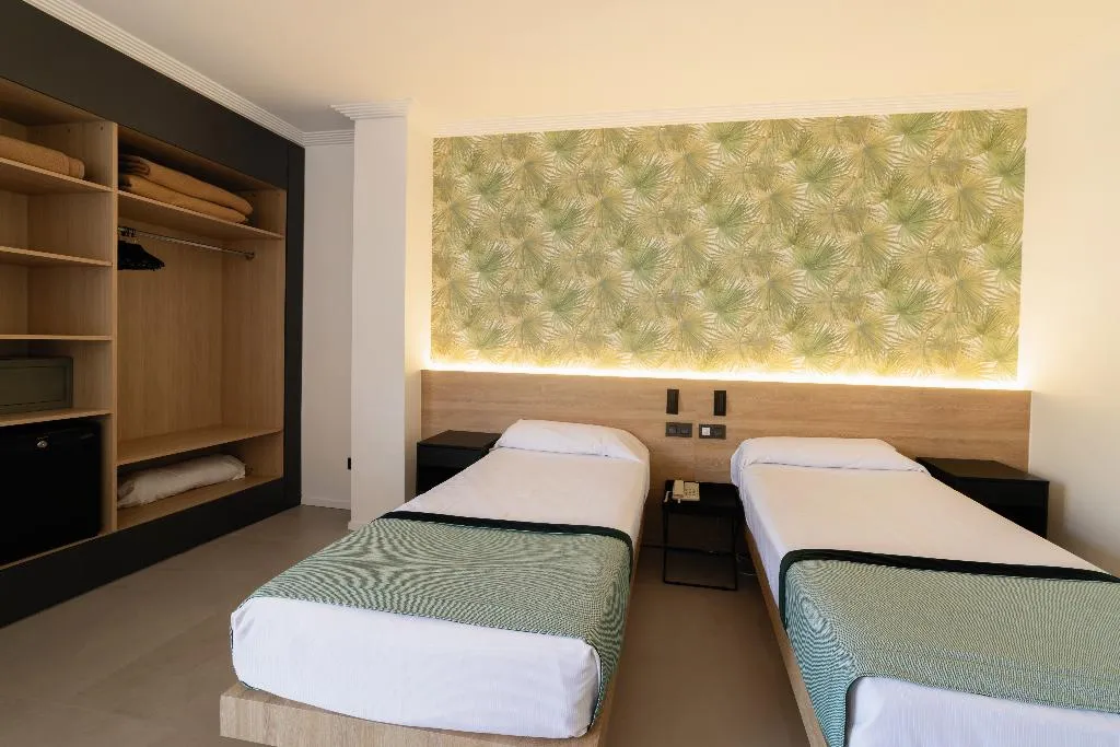 Room, Palas Pineda Hotel, Costa Brava